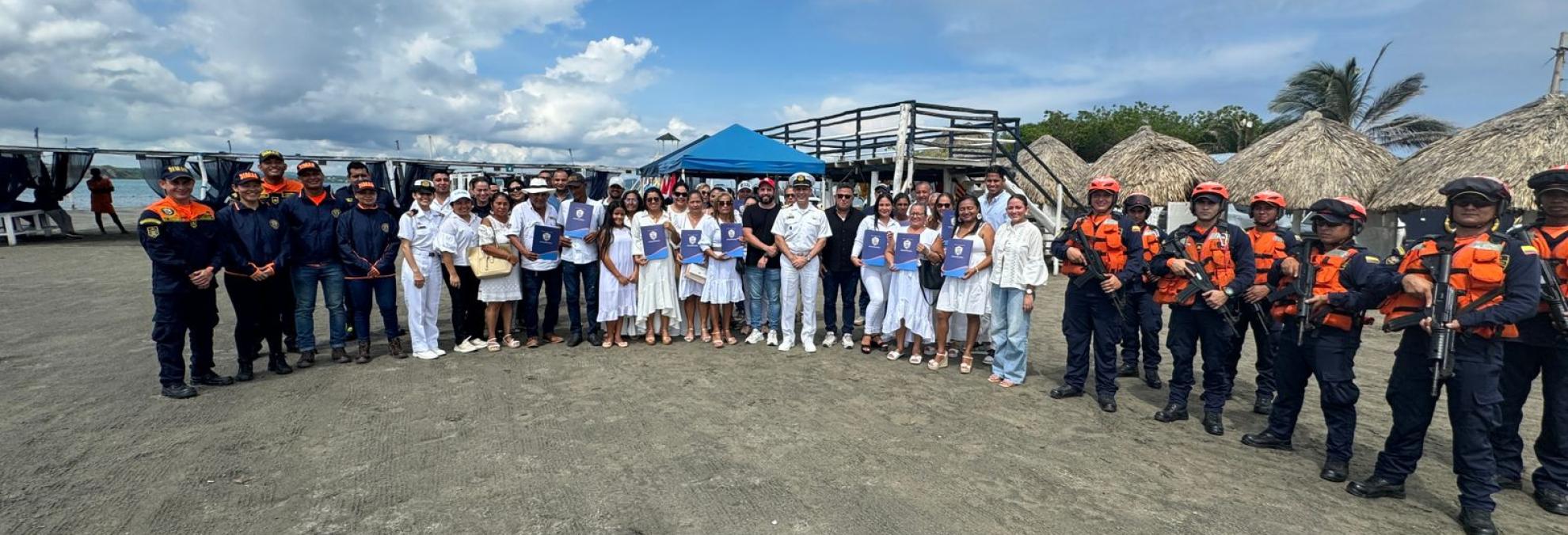 Dimar otorga 19 áreas de playa a familias de Tubará para fomentar el turismo en la región