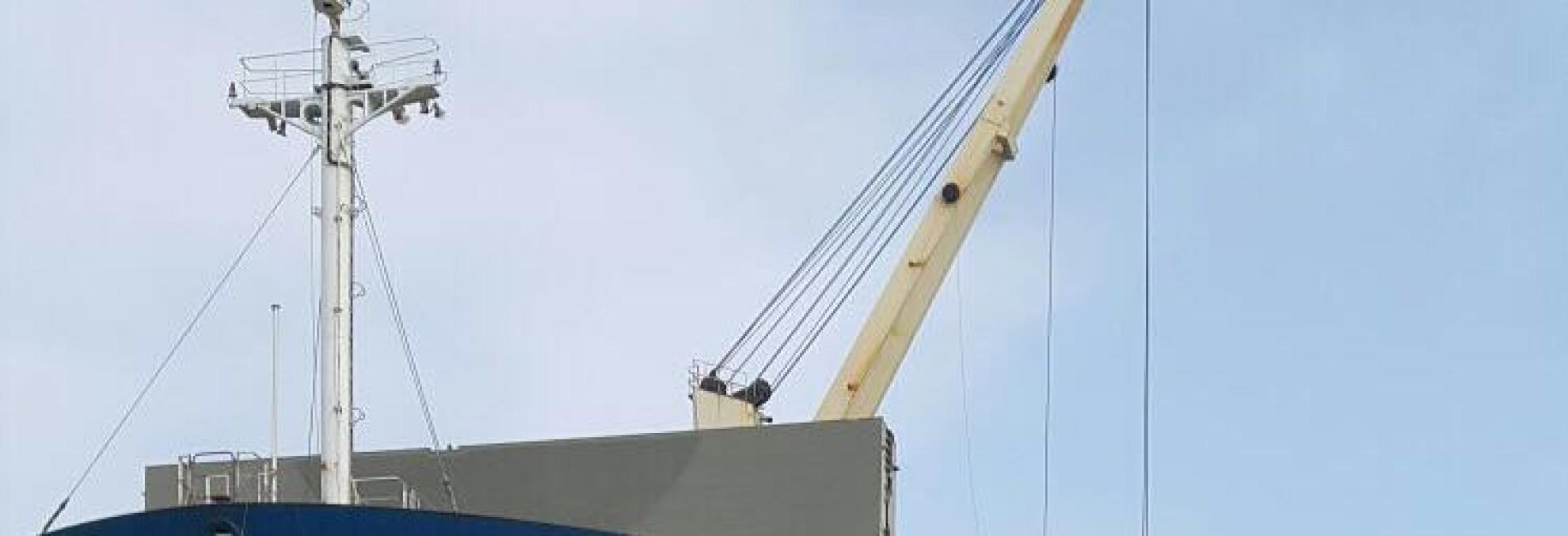 Embarcación en muelle Sociedad Portuaria Puerto Brisa